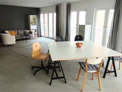 Property building, Living room, Meeting/conference room, Food