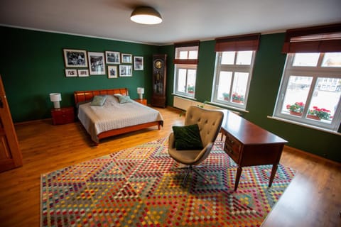 Kamienica na Starym Rynku - 140 m2 i garaż House in Pomeranian Voivodeship