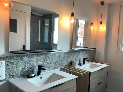 Paris Bécon Apartment in Courbevoie