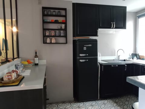 Paris Bécon Apartment in Courbevoie