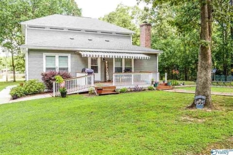 Your quiet place on Weiss Lake House in Weiss Lake