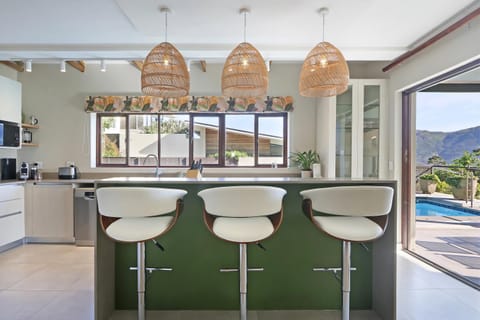 Swimming pool, kitchen