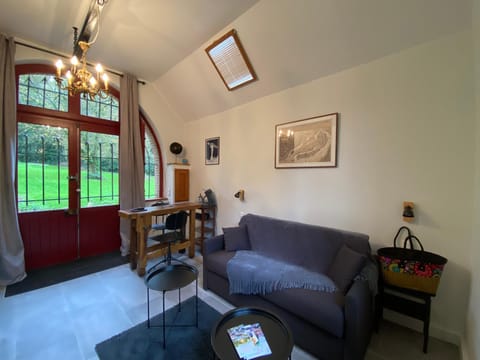 Le Château de John Miles au bord de l’eau House in Brittany