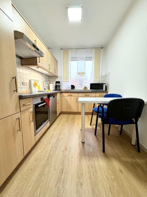 Kitchen or kitchenette, kitchen