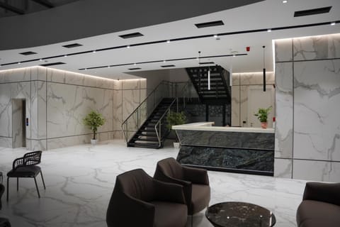 Lobby or reception, Seating area, elevator