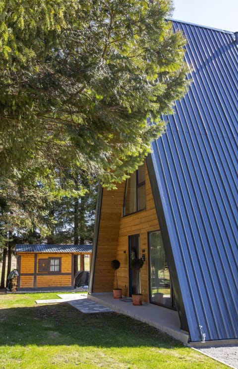 Property building, Day, Natural landscape