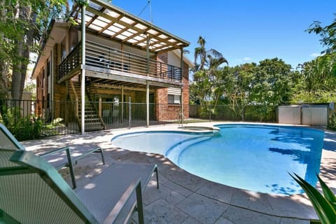 Property building, Garden view, Swimming pool