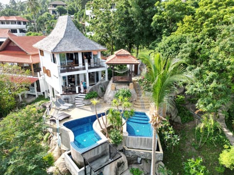 Property building, Garden, View (from property/room), Balcony/Terrace, Garden view, Swimming pool