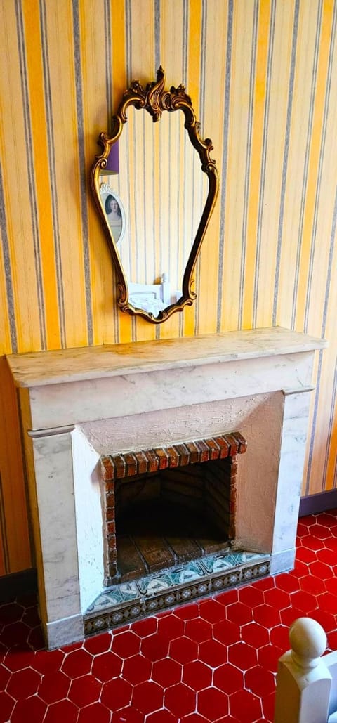 Heart of Vieux Nice Beach & Saleya Apartment in Nice