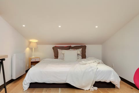 Living room, Bedroom