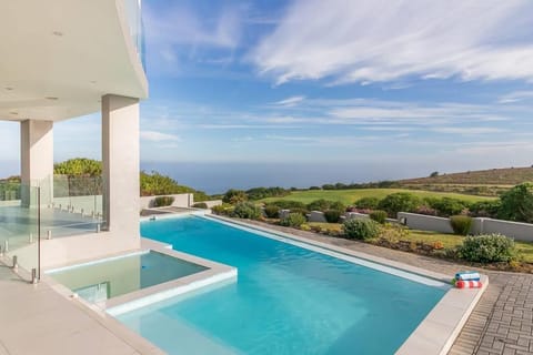 Paradise Views - Pezula Golf est House in Knysna