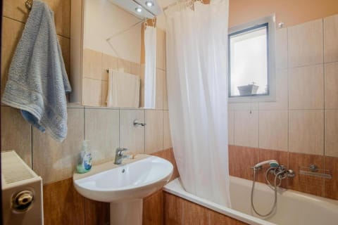 Shower, Bathroom, Bath