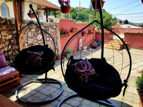 Patio, BBQ facilities, Garden, Balcony/Terrace