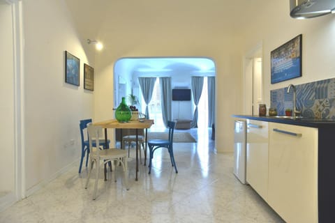 Kitchen or kitchenette, Living room, Dining area