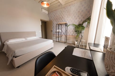 Floor plan, Bedroom, air conditioner