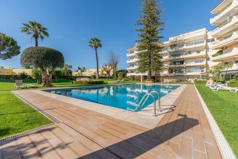 Garden, Swimming pool, sunbed
