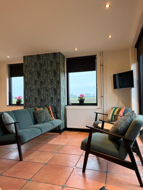 View (from property/room), Living room, Seating area, heating