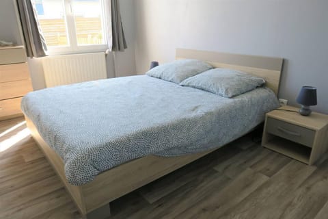 Maison rénovée avec jardin clos et WIFI à PERROS-GUIREC - Réf 335 Villa in Perros-Guirec