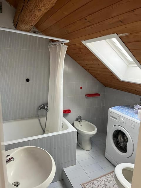 Shower, Toilet, Bathroom, Bath, washing machine