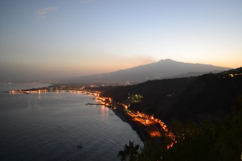 View (from property/room), Balcony/Terrace, Mountain view, Sea view