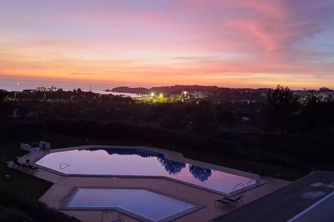 Pool view, Sea view