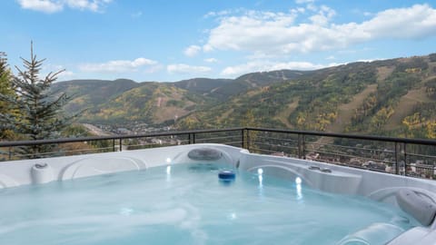 Forever View Retreat House in Vail