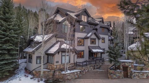 Property building, Facade/entrance, Winter