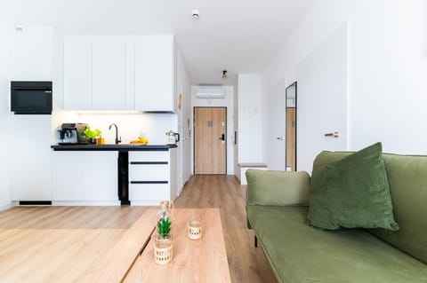 Communal lounge/ TV room, Kitchen or kitchenette, Living room, Seating area