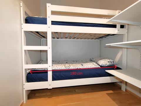 bunk bed