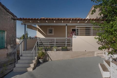 Property building, Day, View (from property/room), Balcony/Terrace, Balcony/Terrace