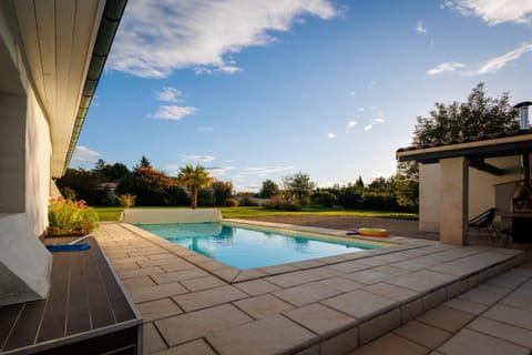 Day, Pool view, Swimming pool, Swimming pool, sunbed