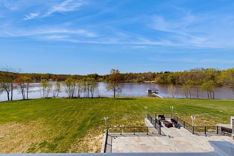 Sunset Valley House in Lake Anna