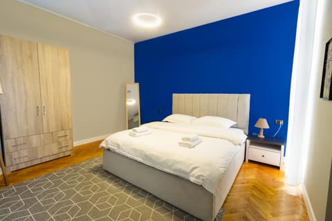 Bed, Bedroom, wardrobe