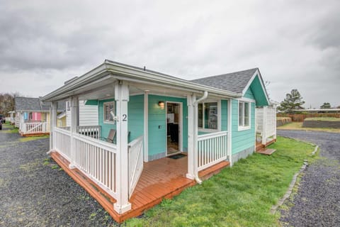 Mermaid Cottage 1-bedroom beach cottage House in Grayland