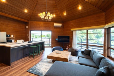TV and multimedia, Kitchen or kitchenette, Living room