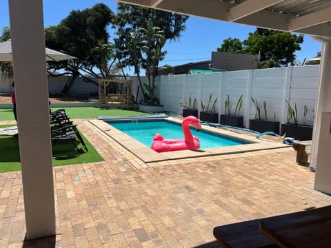 Villa Lamsyh- your second home House in Cape Town