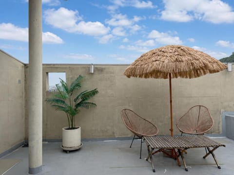 Property building, Balcony/Terrace