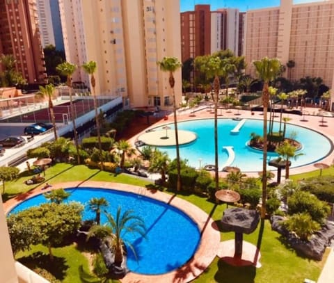 Street view, Swimming pool
