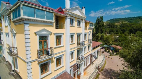 Property building, Mountain view