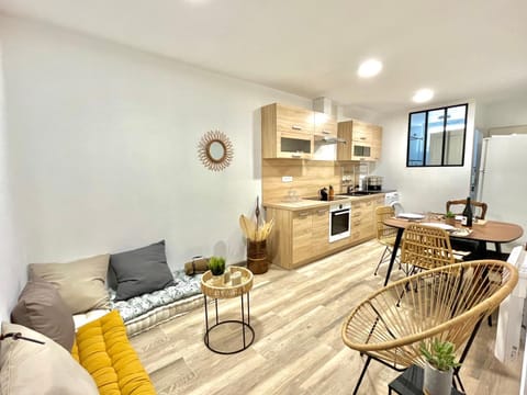 Living room, kitchen