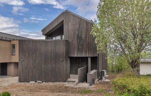 Property building, Spring, Day