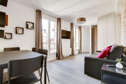 Volontaire Apartment in Paris