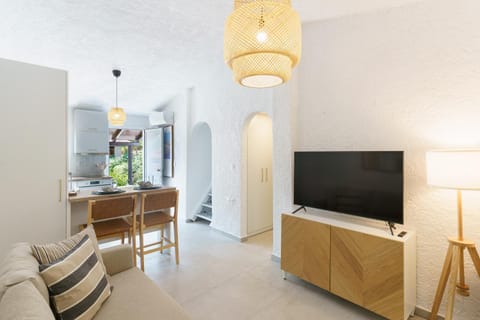 TV and multimedia, Living room, Seating area