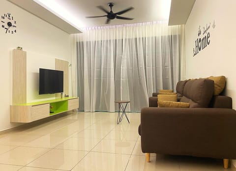 Communal lounge/ TV room, TV and multimedia, Living room, Seating area