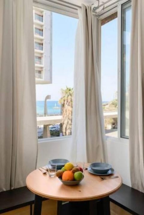 View (from property/room), Living room, Food, Sea view