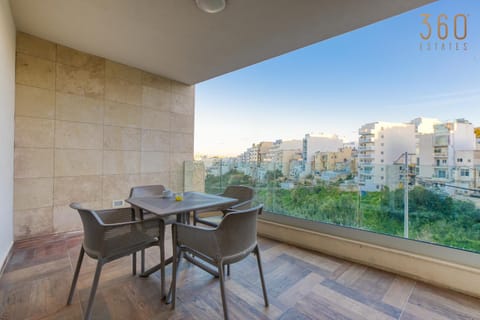 Patio, Day, View (from property/room), Balcony/Terrace, Living room, Seating area, Dining area