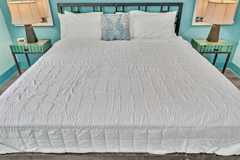 Panoramic beachfront Suite Hotel in Hollywood Beach