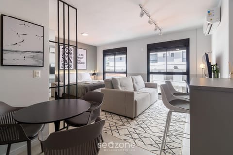 TV and multimedia, Living room, Dining area