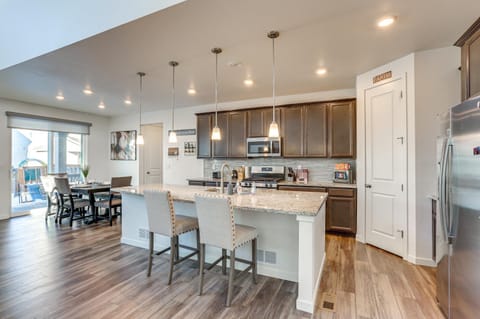 16 Mi to Denver Spacious Commerce City Home! House in Commerce City