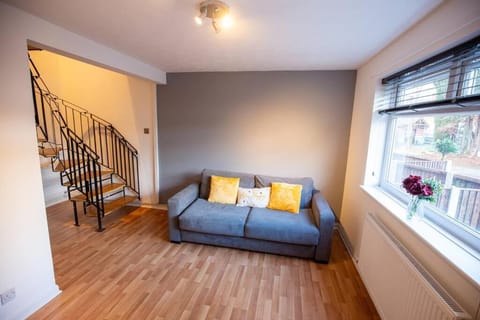 Entire 1 Bedroom House in Manchester Apartment in England